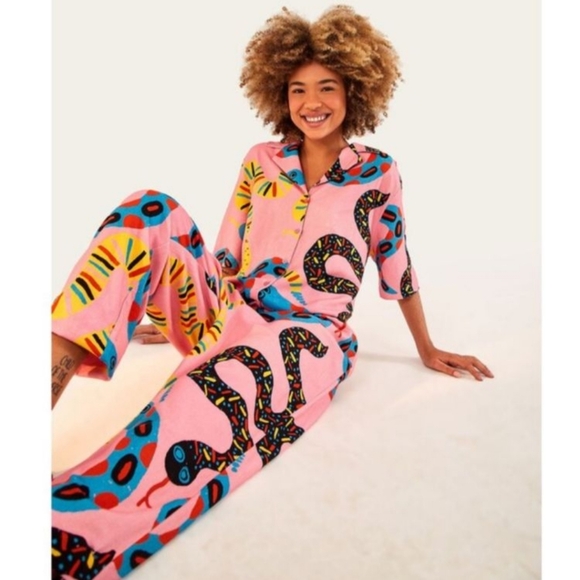 FARM Rio Pink and Black Vibrant Jumpsuit - Picture 3 of 4